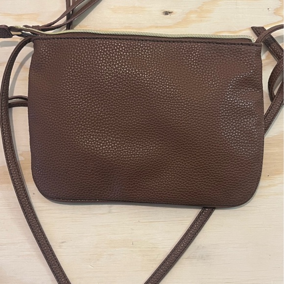 Kenneth Cole Reaction brown Clutch new with tags - Picture 4 of 6